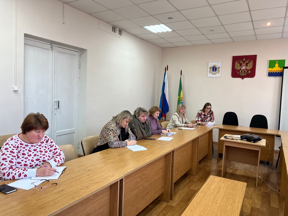 Круглый стол с муниципальными заказчиками на тему «Правовые меры, направленные на противодействие злоупотреблению в сфере госзакупок» и по тематике  «Изменения в 44 -ФЗ ».